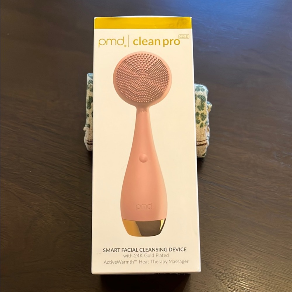 PMD Clean Pro Facial Cleansing Device - Pink and Gold. NIB